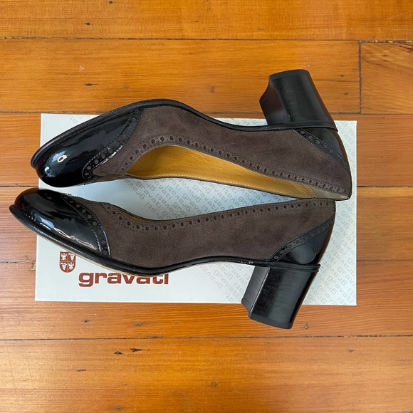 Gravati Wing Tip Pumps Brown Suede Black Patent Leather - Picture 4 of 6